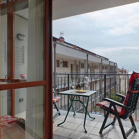 1-bedroom Palma 10 דירה אקסריה